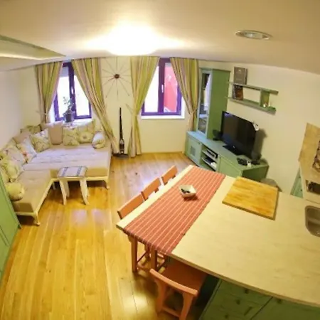 Lägenhet Maria In Old Town Zadar